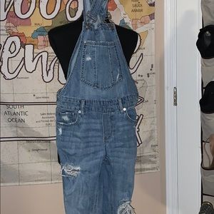 Casual ripped overalls